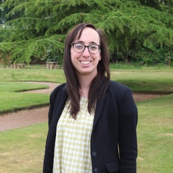 Dr_Lauren Bellaera